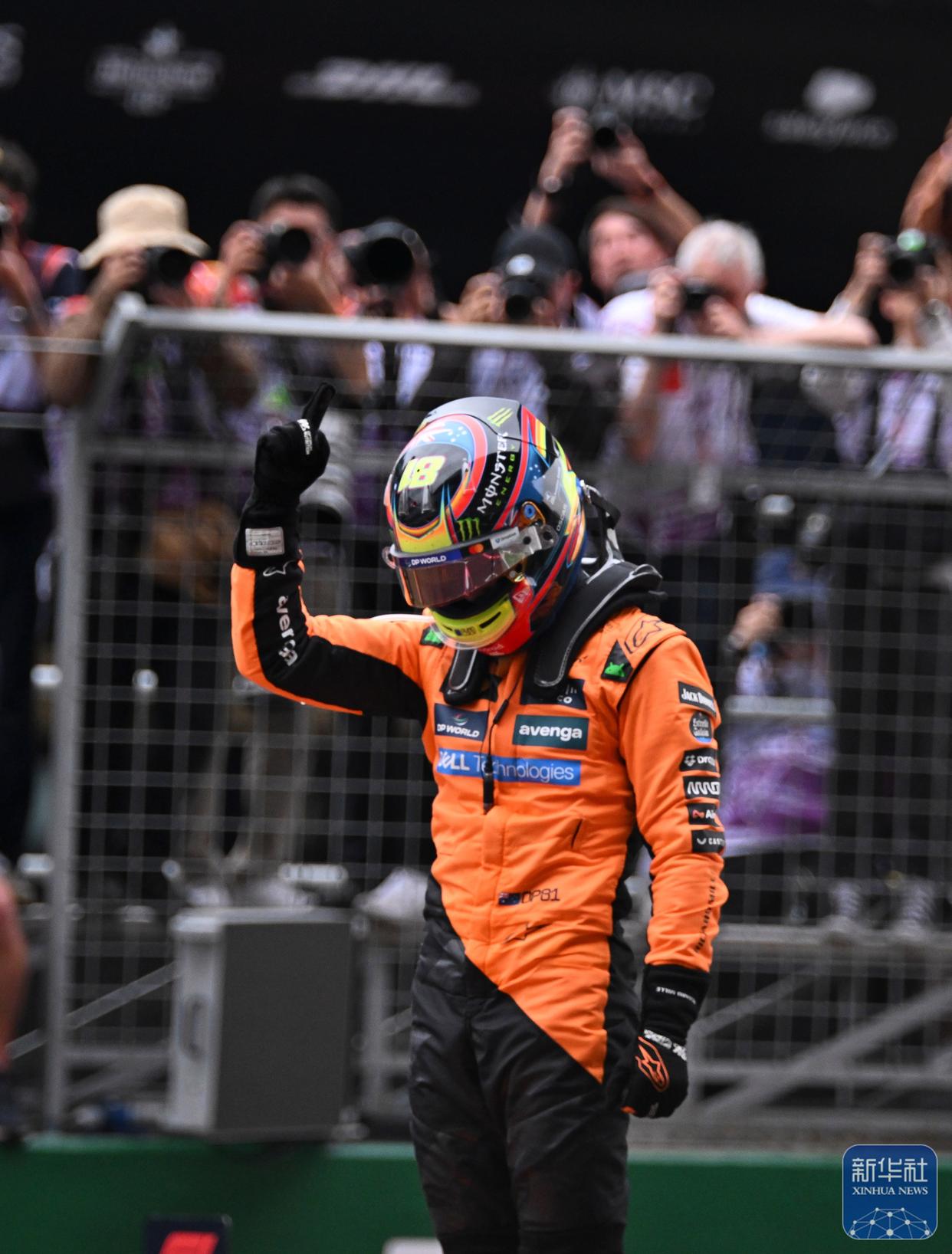 红牛二队碾压哈斯车队，皮亚斯特里关键制胜