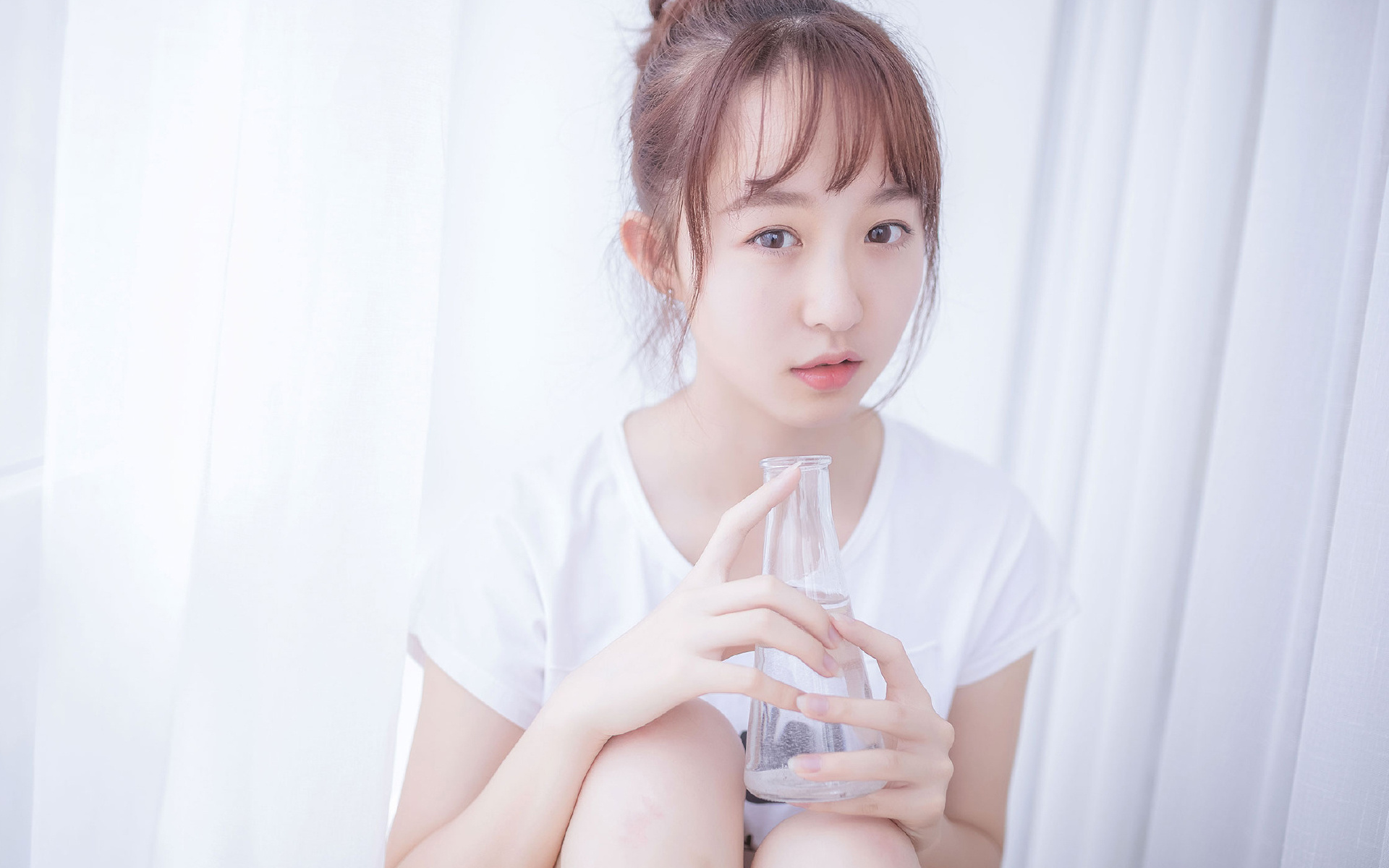 扶桑鼓角催阵急，赤县新翼破长空—记中日羽球鏖战与黄鸭的惊世光华