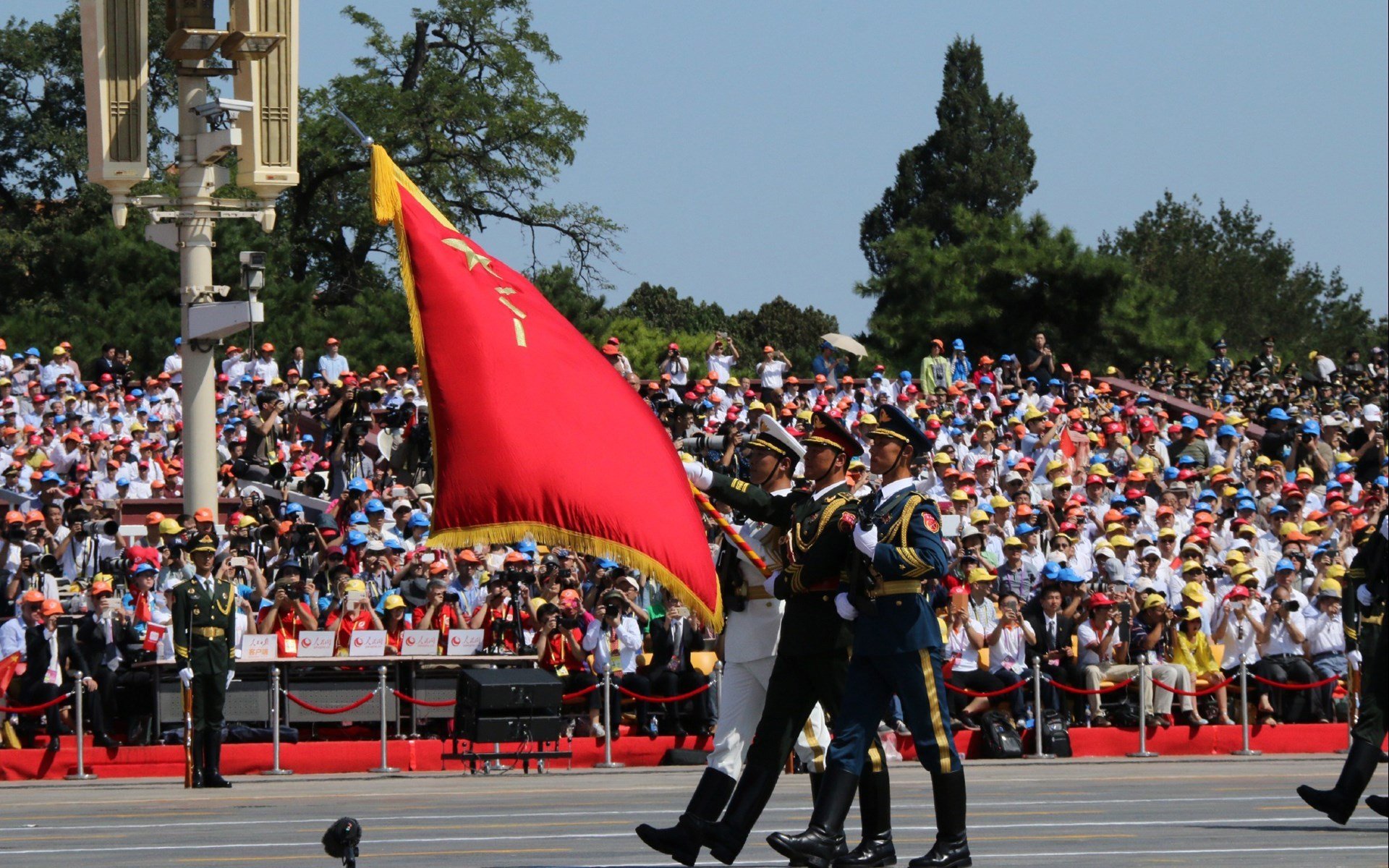 突破引力的夜晚，格林里程碑照耀步行者热火星战