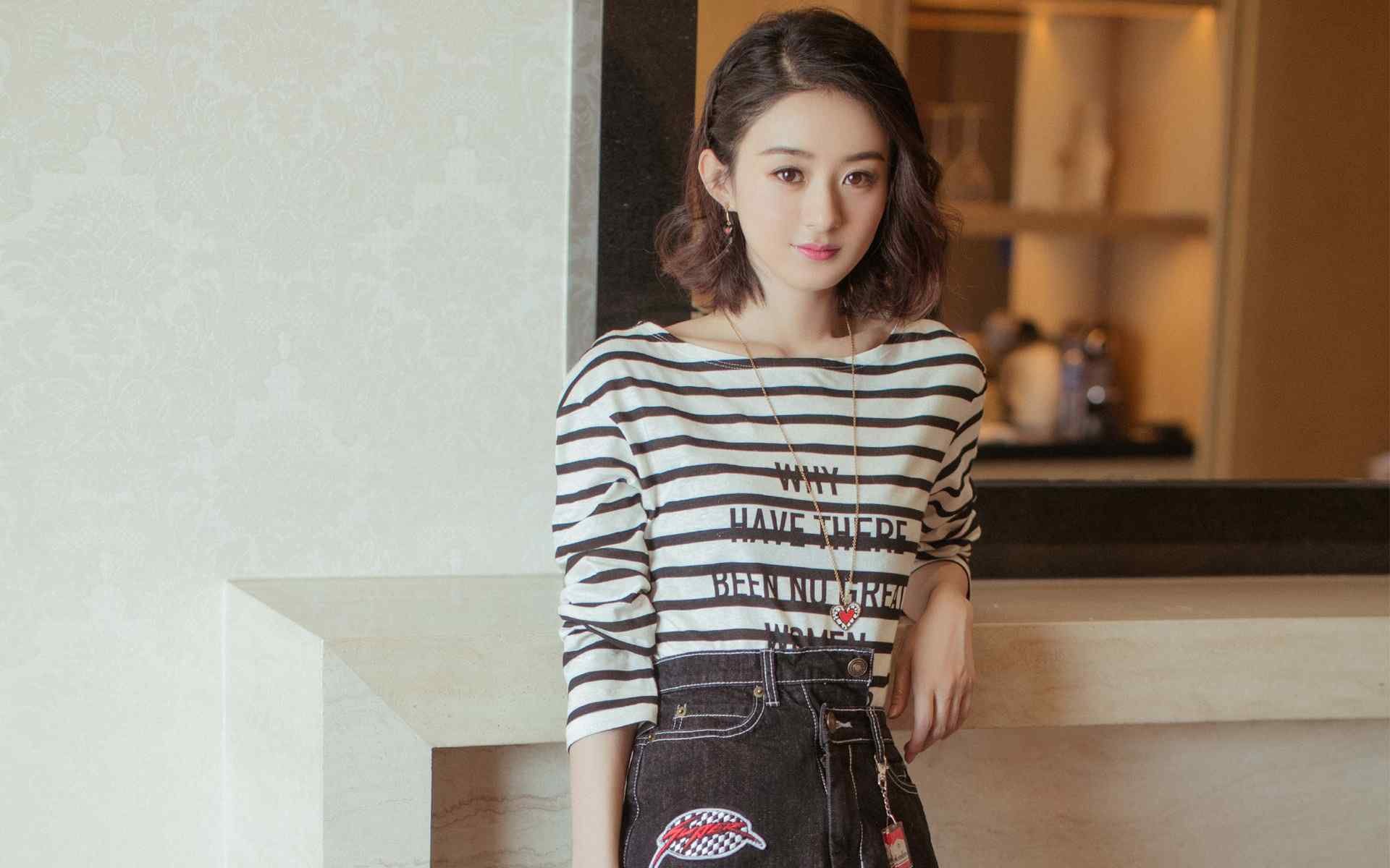 爱游戏入口-新星爆发与团队压制，绿茵场上的双重奏