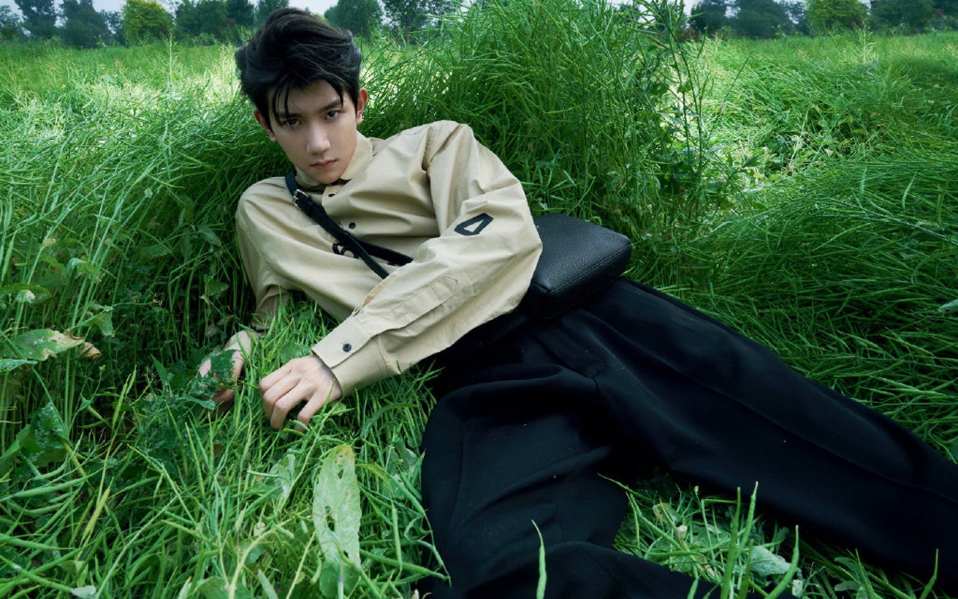 阿森纳防守哲学锁死日本，凯恩关键先生引领英格兰胜利