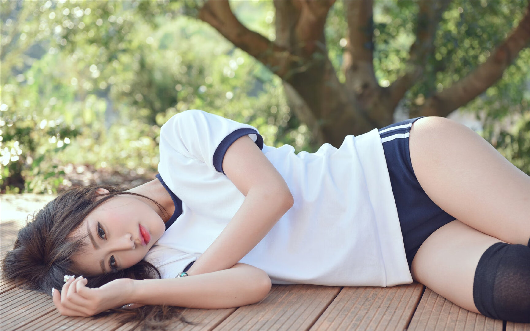 孤星耀世,塔雷米独造三球,伊朗钢铁洪流碾压厄瓜多尔,2026世界杯D组格局一夜改写
