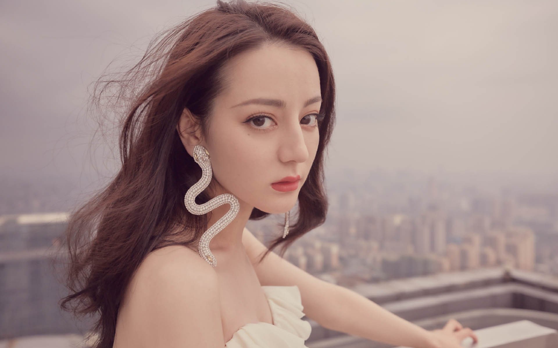 爱游戏娱乐-红魔的黄昏与蓝衣的黎明，2026世界杯F组，塔雷米如何用一脚传球改写比利时与泰国的命运
